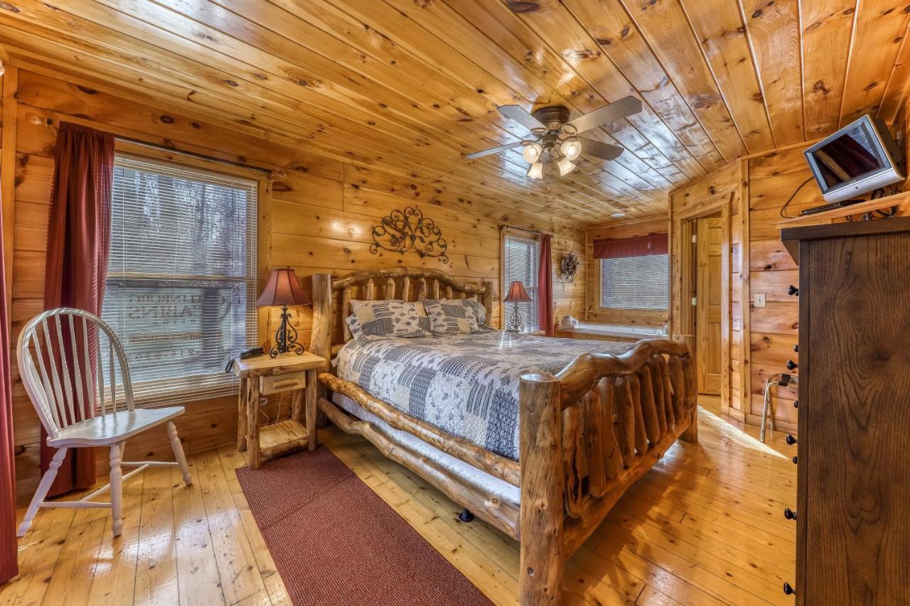 Seasons Of The Heart Villa Гетлинбург Екстериор снимка